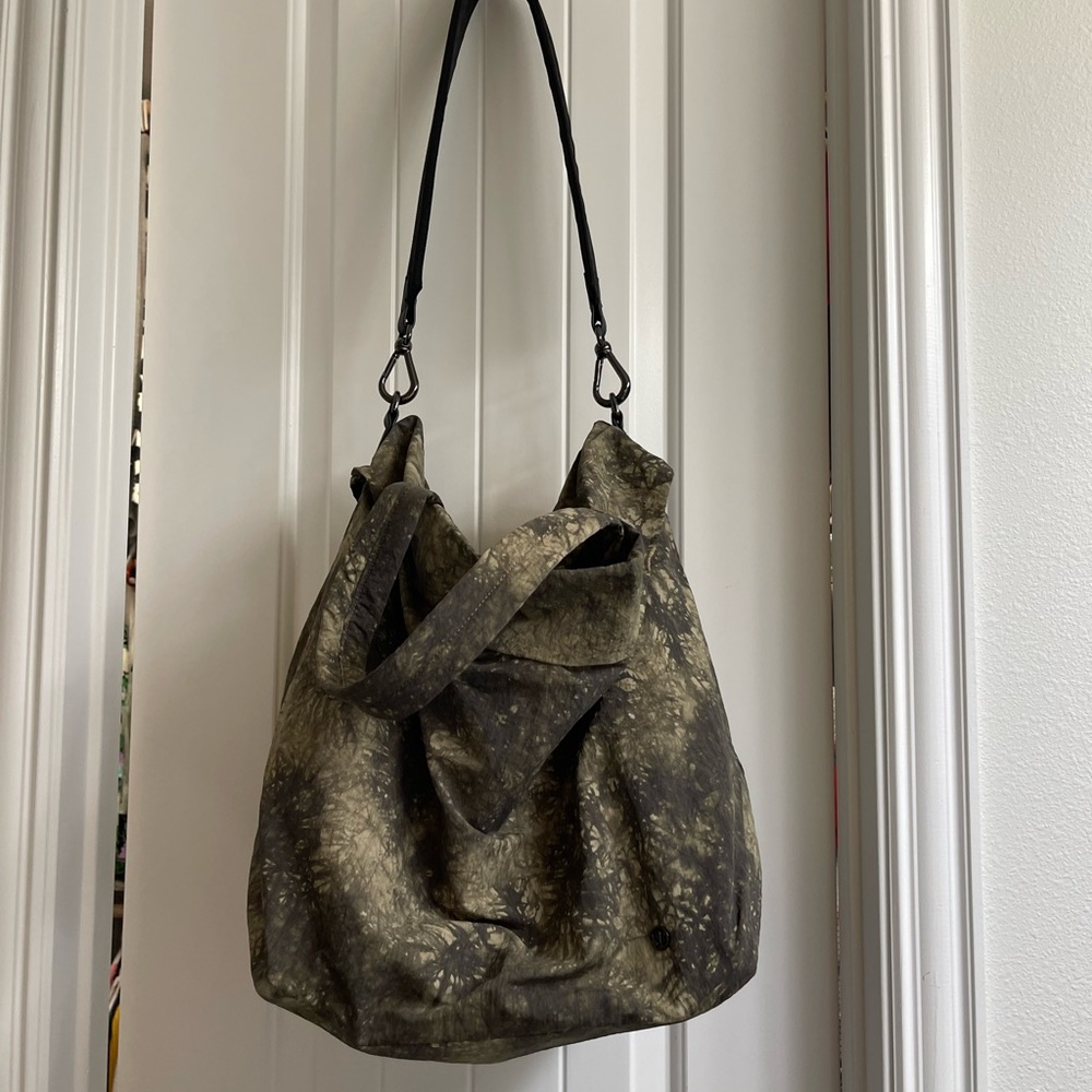 Lululemon crossbody gym bag.  100% washable.
